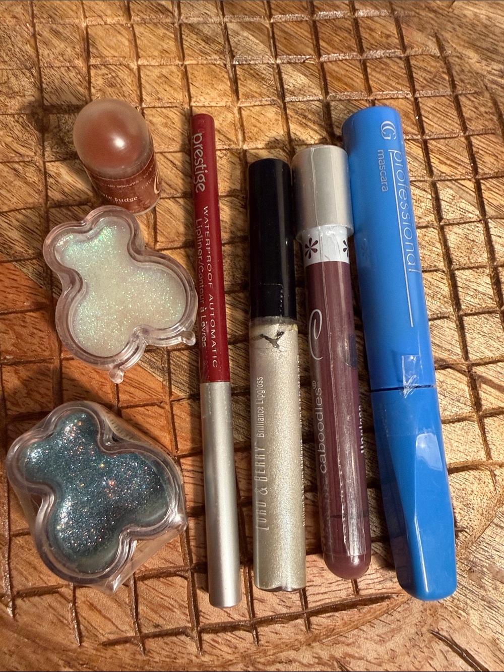 NWT 7 piece Makeup Essentials Kit - great for travel or work
